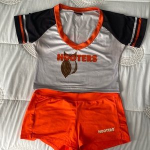 Hooters Halloween Costume set